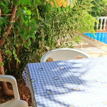 Rose Villa